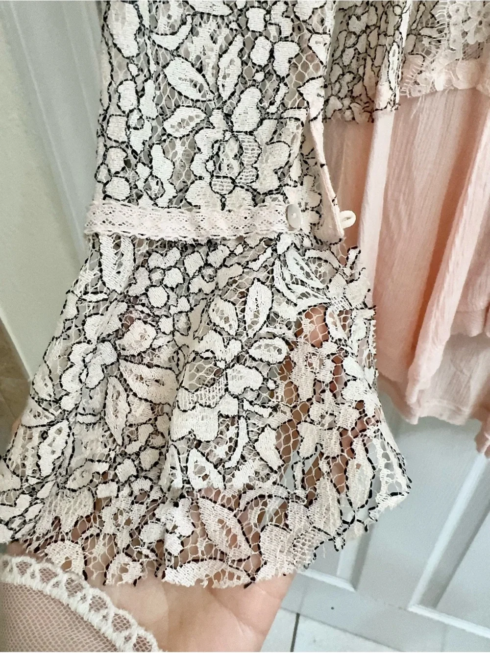 🌸Free People Pearl Lace Overlay Top in Soft Blush 🌸